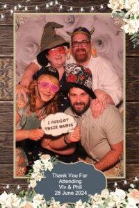 Single shot Magic Mirror photo booth layout